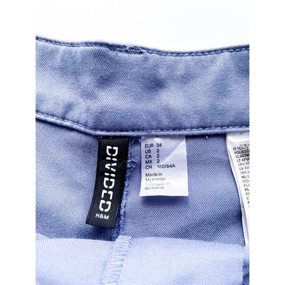 Women's Divided Loose Fit Blue Cargo Pants SIze 2 - Picture 4 of 9